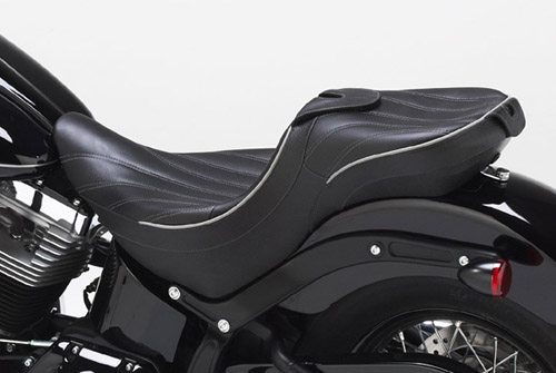 Harley-Davidson Softail Black Standard Line Swingarm Bag – Genuine OE 90201768